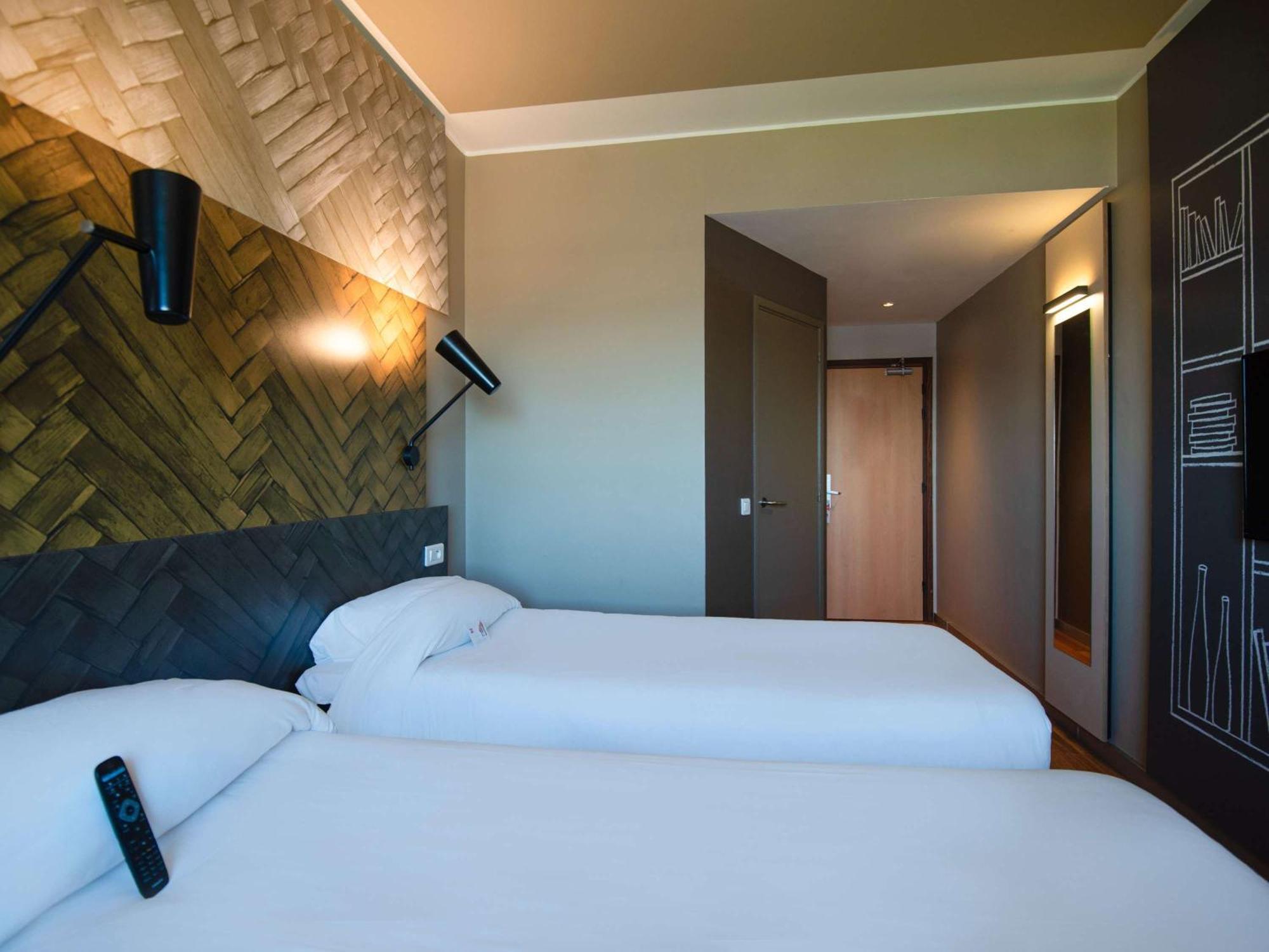 Готель Ibis Rabat Agdal Екстер'єр фото
