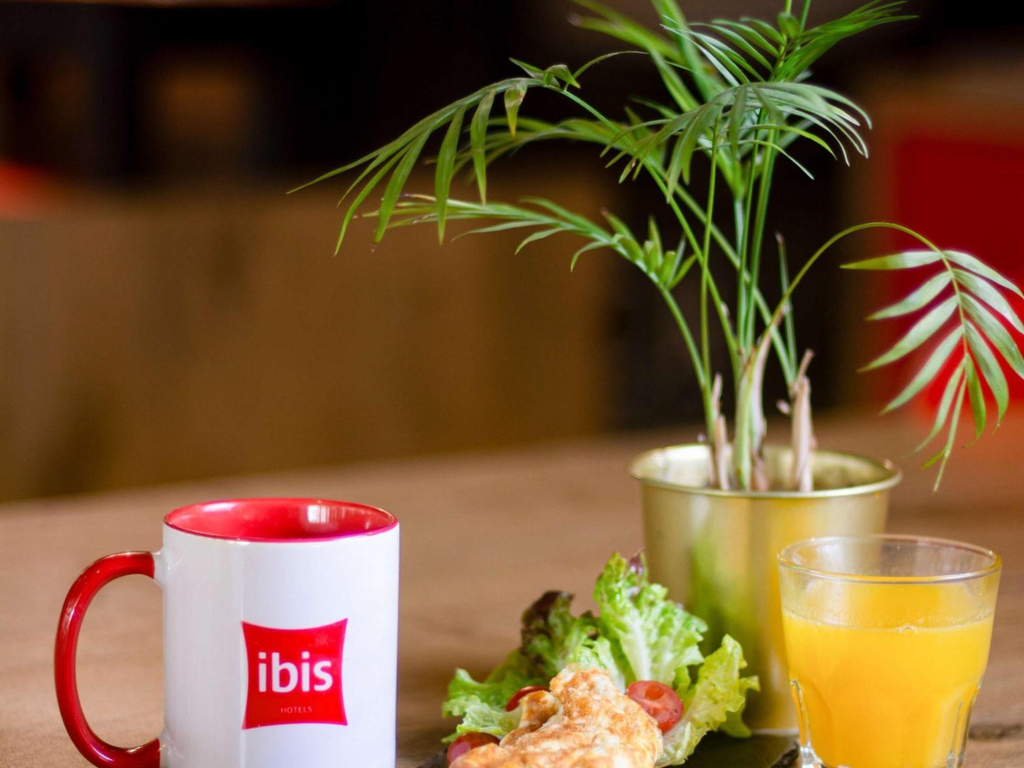Готель Ibis Rabat Agdal Екстер'єр фото
